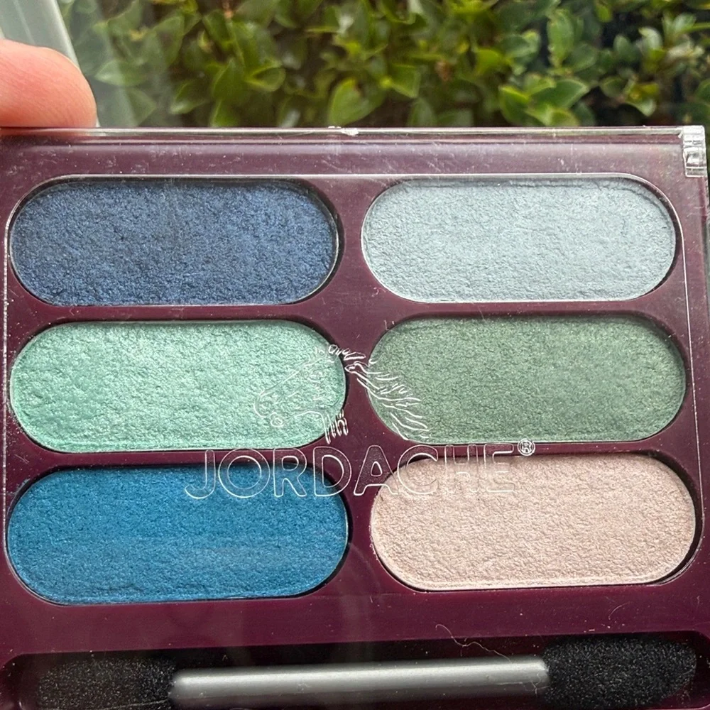 Jordache‎ Sea Tones Eyeshadow Palette – New Vintage Makeup Blues & Greens